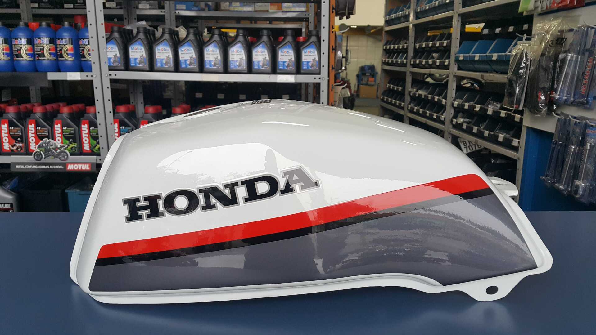 Pintura de Motos e Quadriciclos Nacionais e Importados, Pinturas para Quadro, Motor, Rodas, Balança, Carenagens e Tanques. 