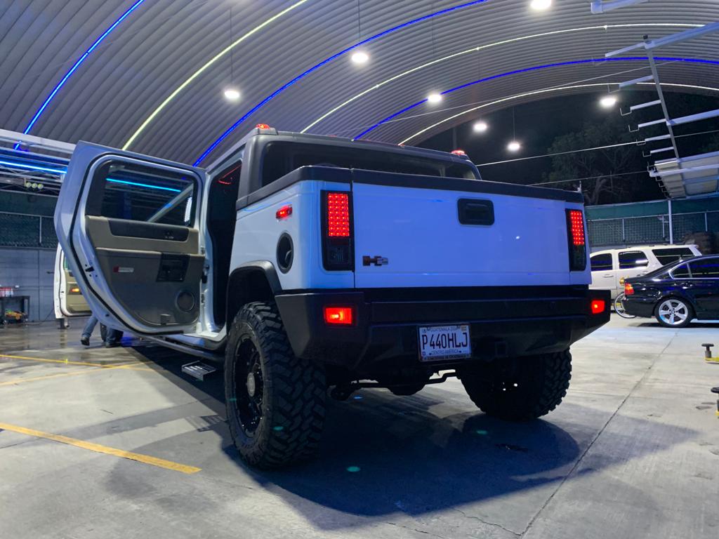 Limosina Hummer III para celebraciones en Guatemala