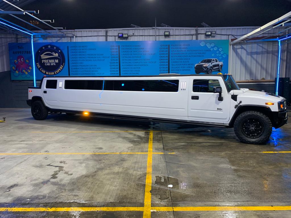 Limosina Hummer III para celebraciones en Guatemala