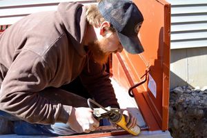 image-462593-Matt_caulking_door.jpg?1459961365550