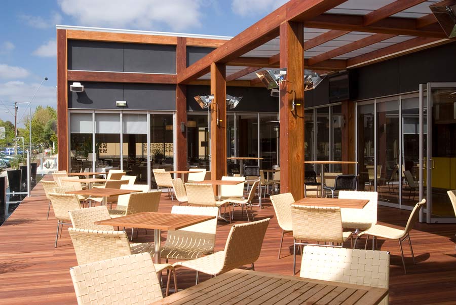 RIVER RED DECKING