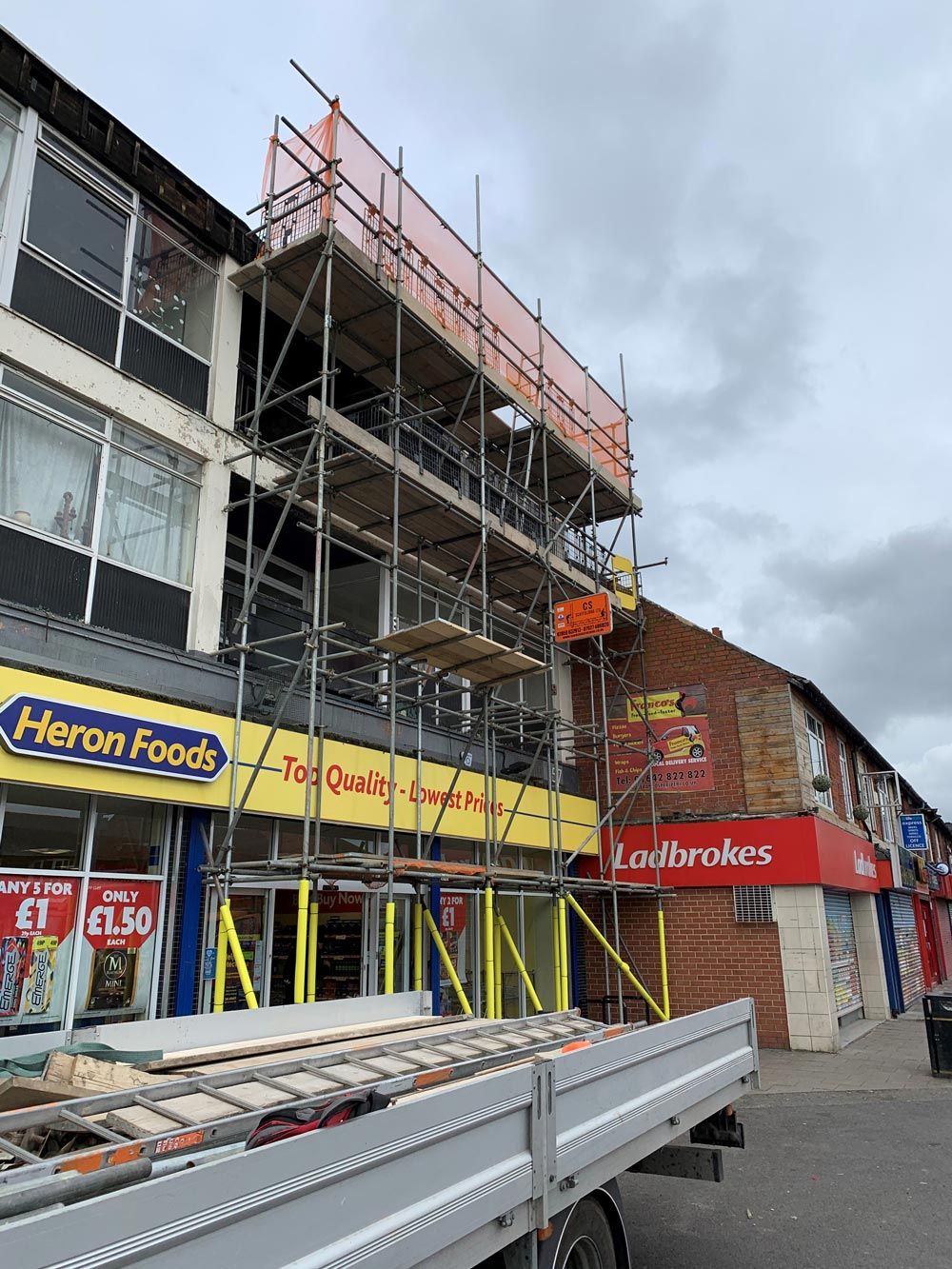 Scaffolding terraced commercial store