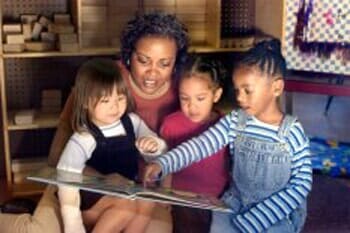 Lady reading storied to children Georgetown, SC The Greater Bibleway Church of Georgetown