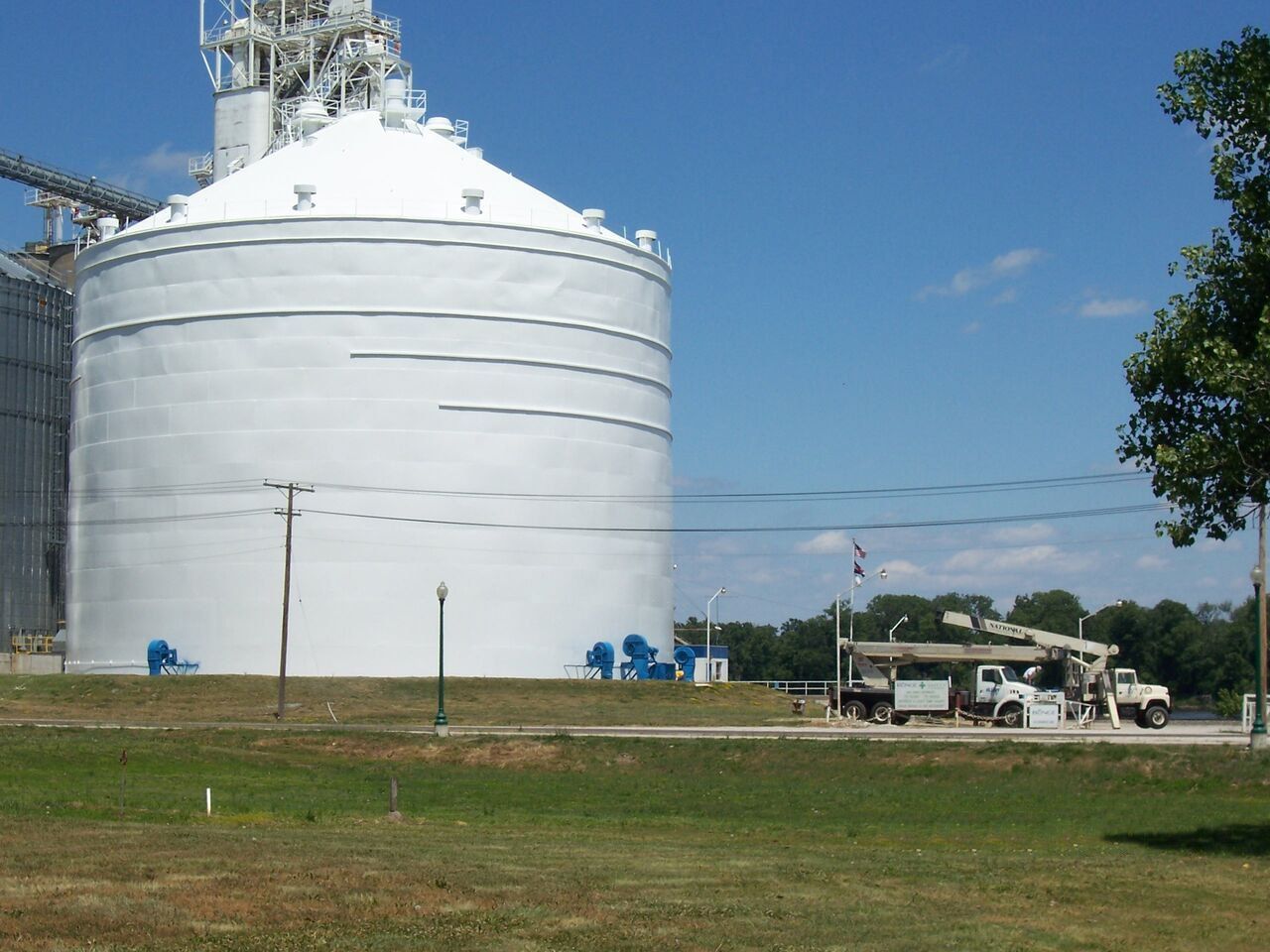 Large Steel Grain Storage Bin