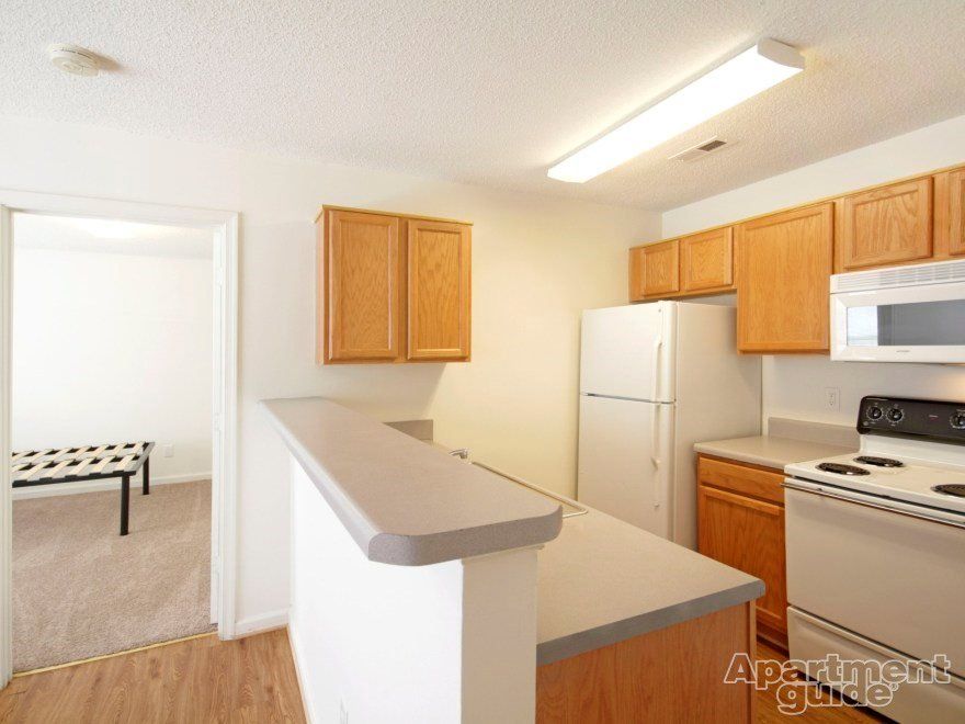 Kitchen at Suites at Port Warwick