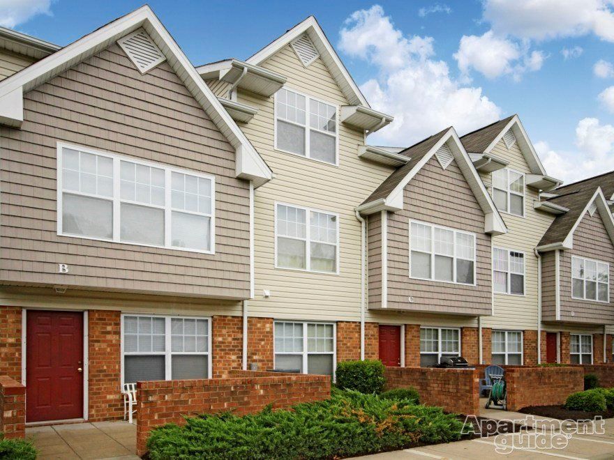 Suites at Port Warwick