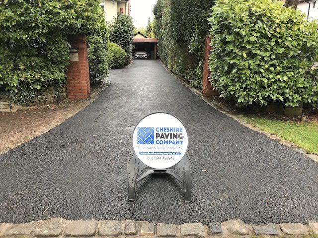 A Cheshire Paving Company tarmac driveway in Wilmslow, Cheshire