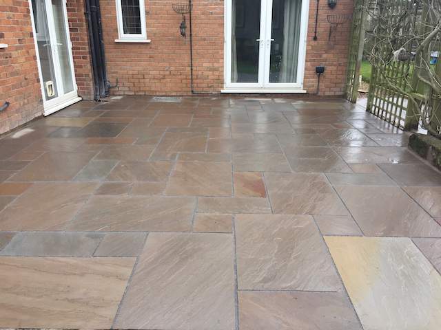 Natural stone patios  by Cheshire Paving Company Chester