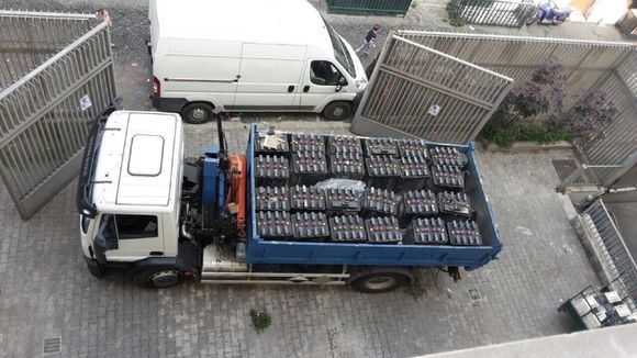 Camion con batterie