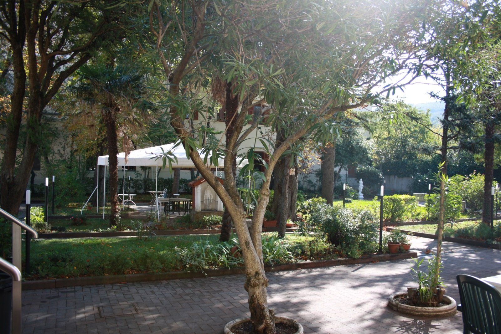 parco con gazebo