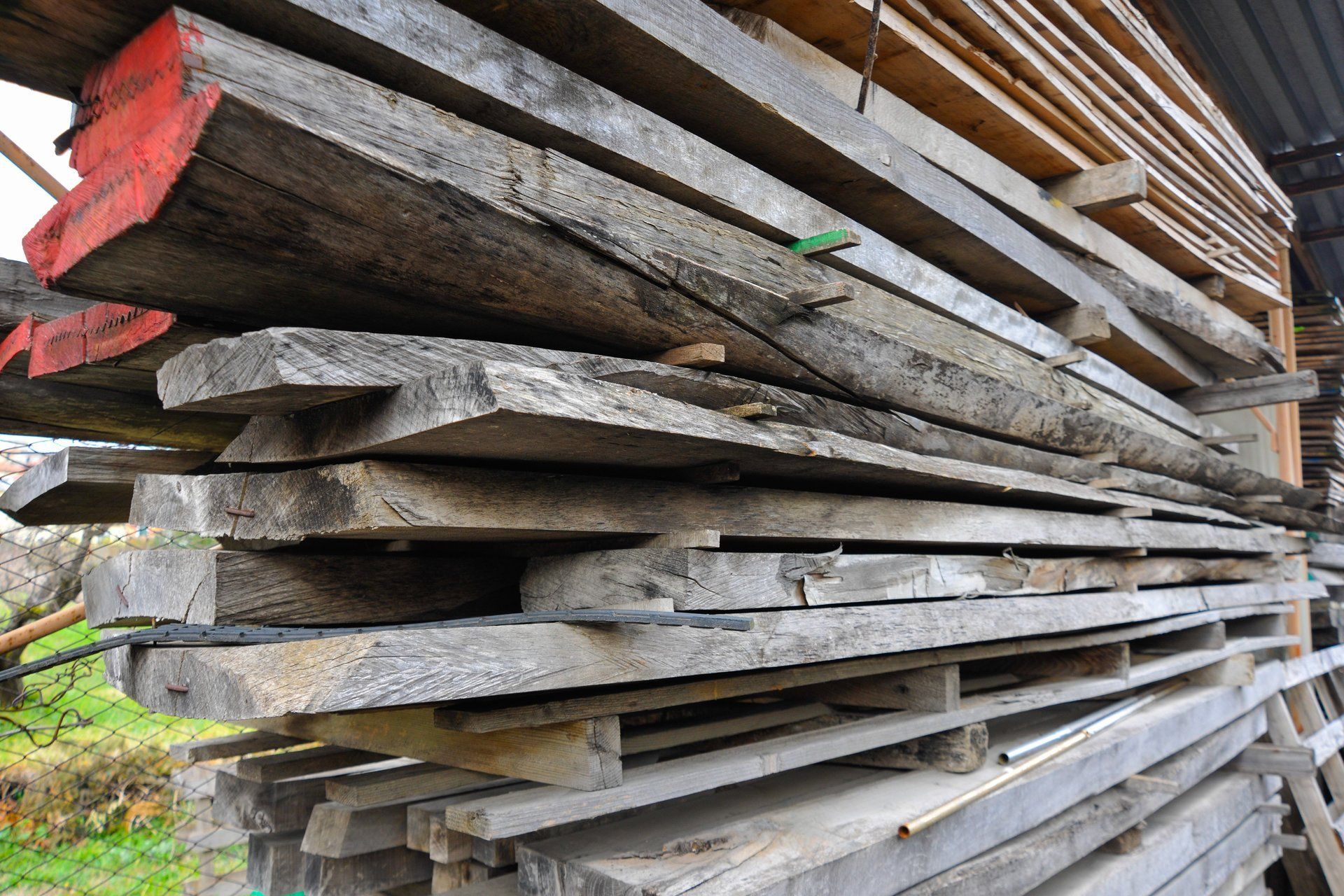 Lavorazione artigianale del legno