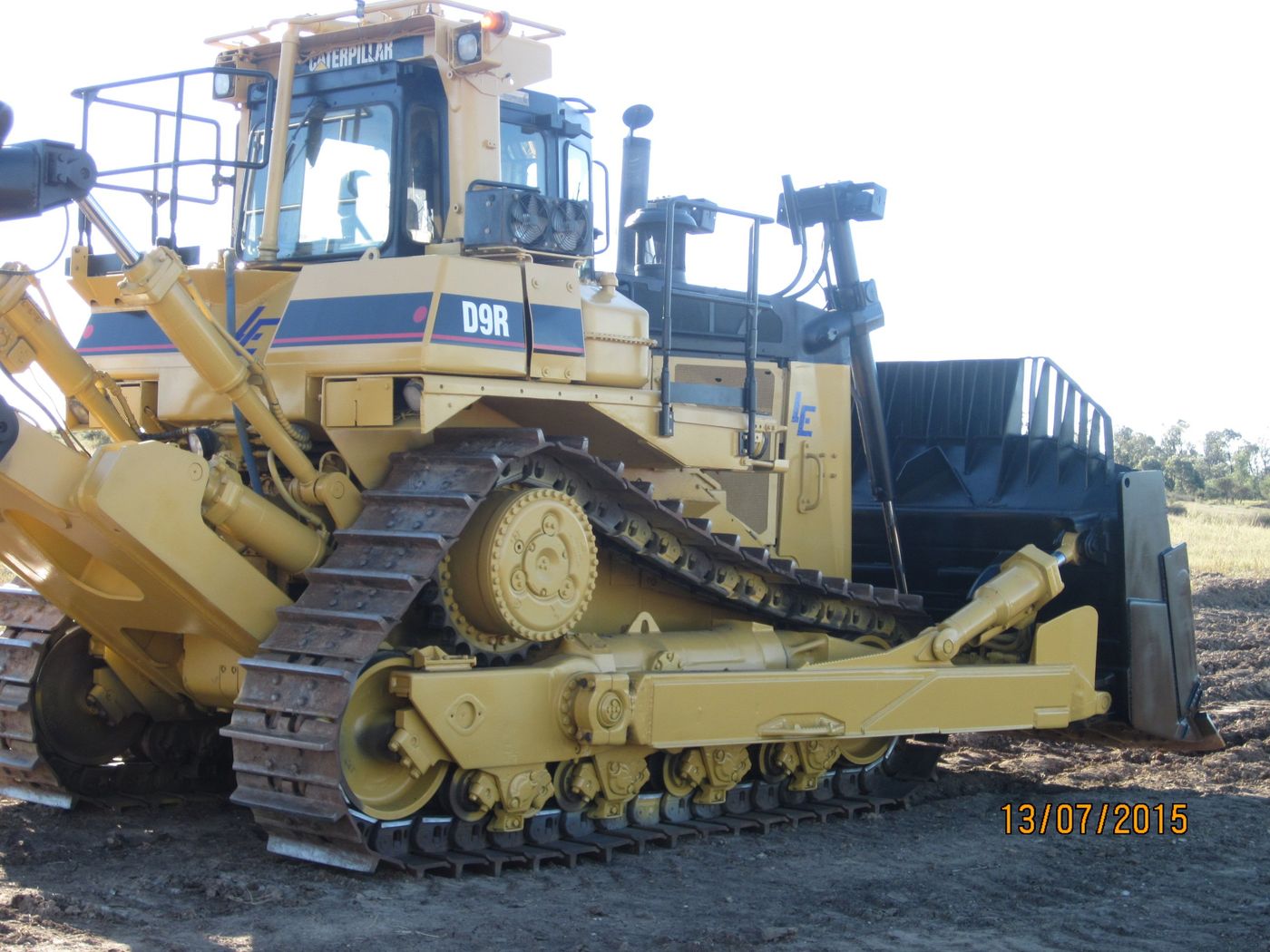 lindsay earthmoving earth movers