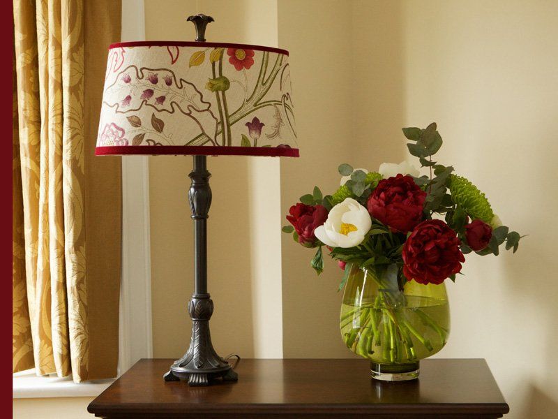 Firm shade on recycled frame, American top finial.