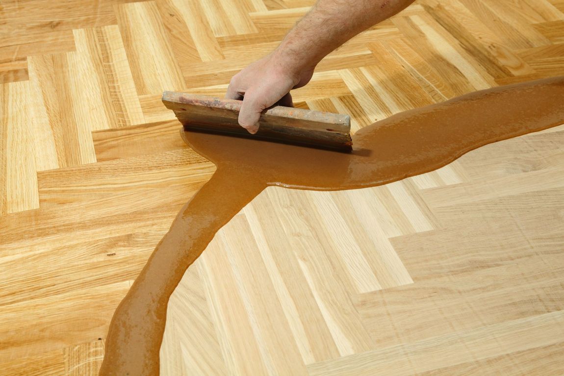 oliatura pavimento in legno