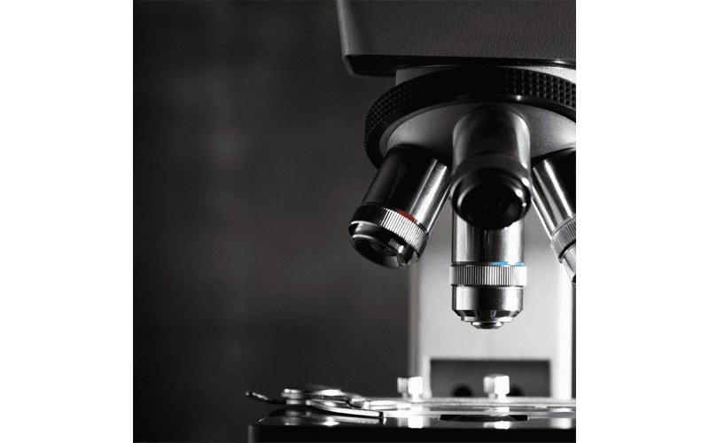 Microscopio metallografico