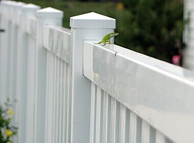 White vinyl fence - Wood Fences in Lebanon, OH White vinyl fence - Wood Fences in Lebanon, OH
