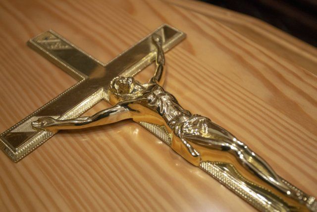articolo funebre 3