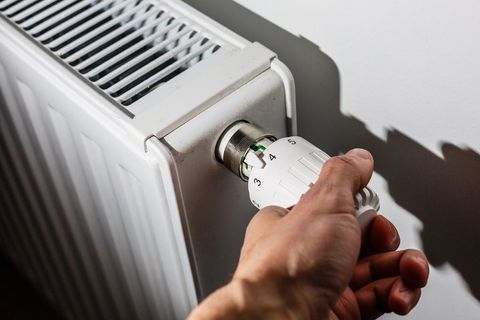 Adjusting Heating Thermostat — Quakertown, PA — Lou The Plumber LLC Adjusting Heating Thermostat — Quakertown, PA — Lou The Plumber LLC