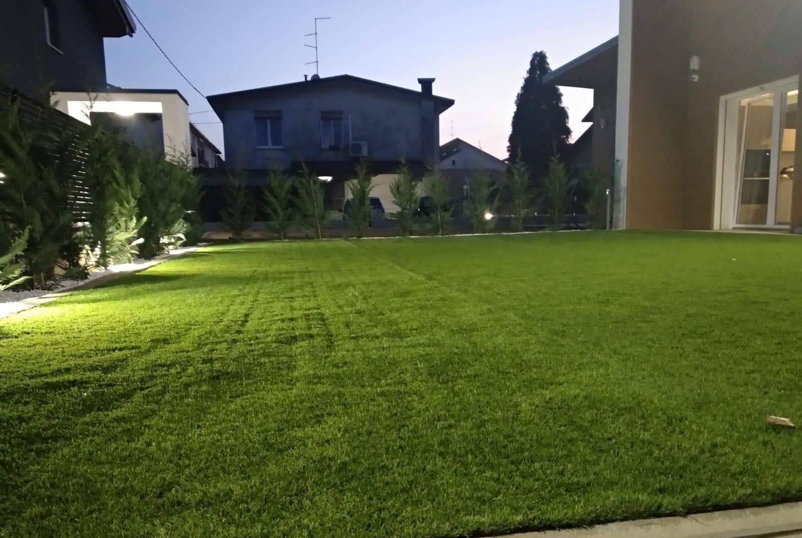 giardino in sintetico