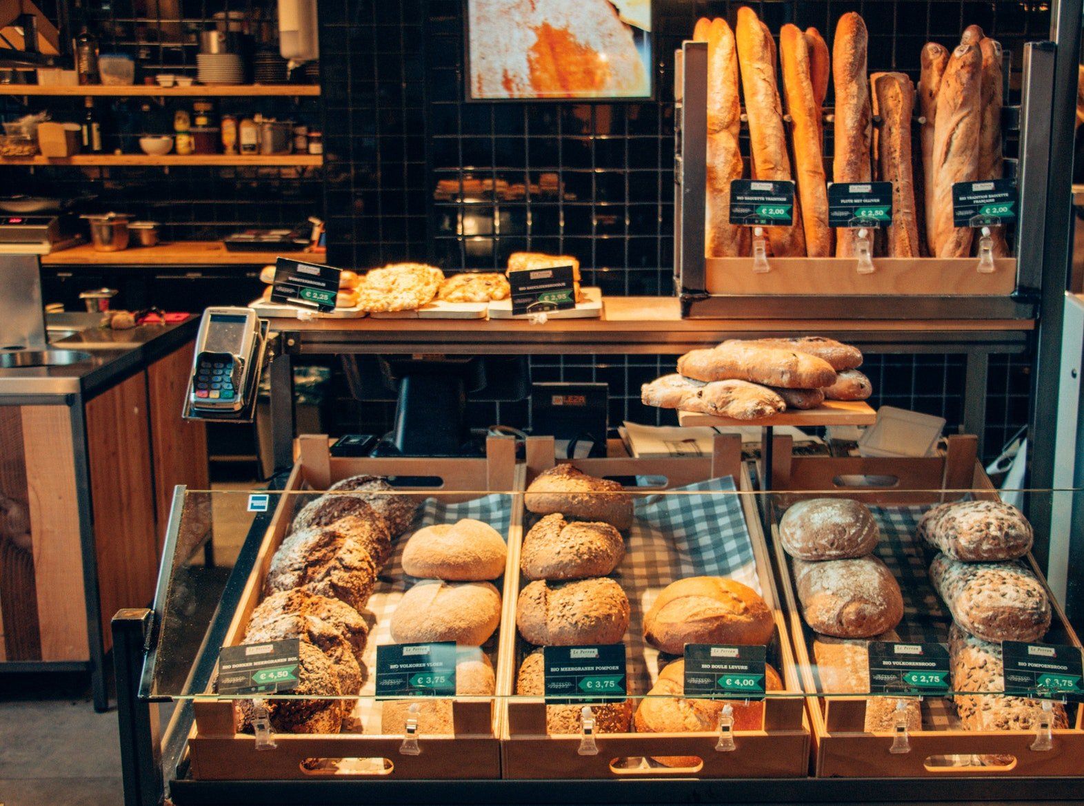 Local restaurant digital campaigns
