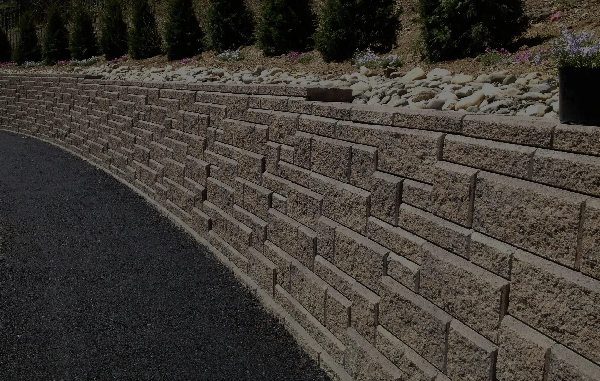 clean-retaining-wall