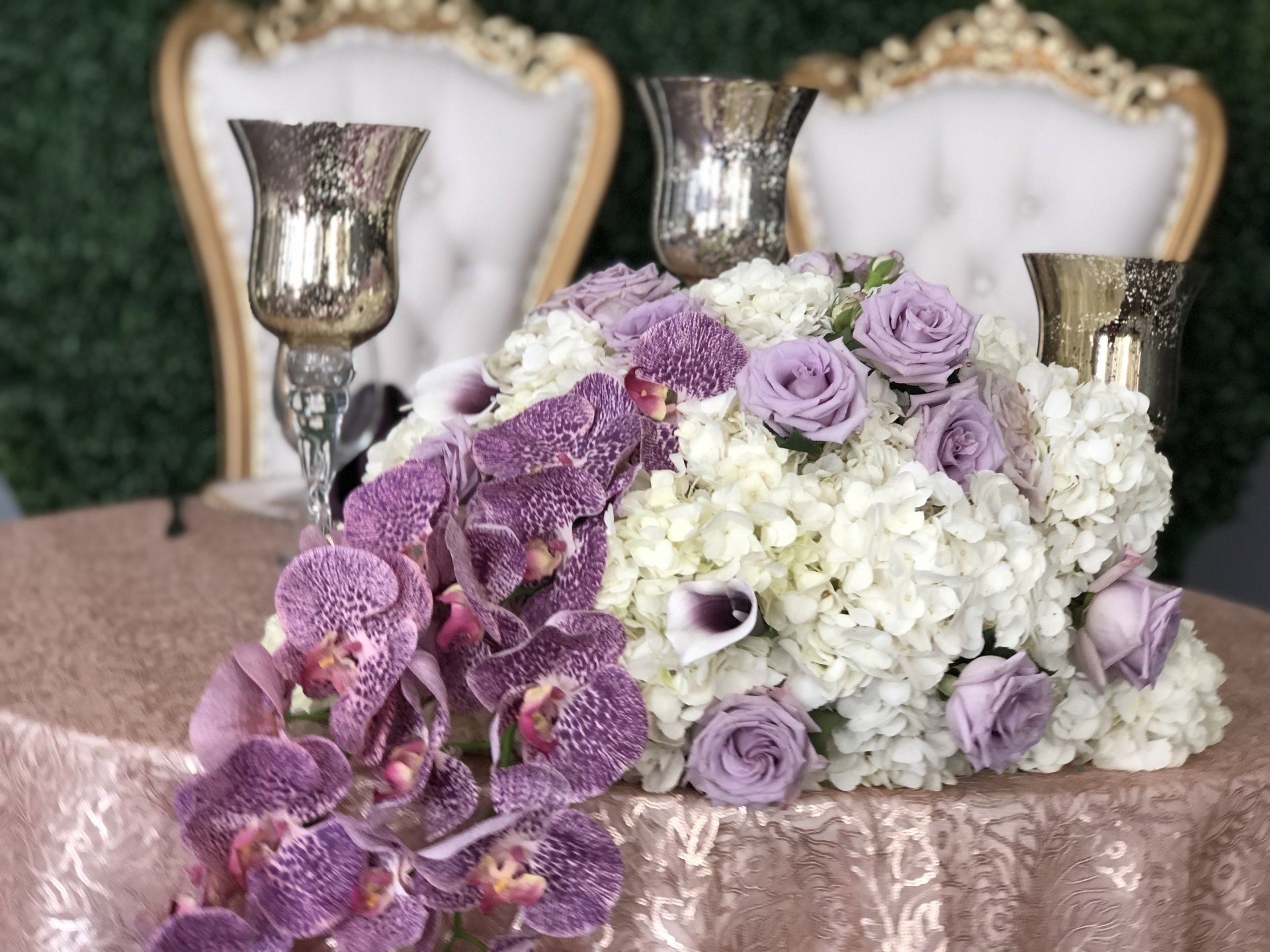 A gorgeous cascading floral centerpiece 