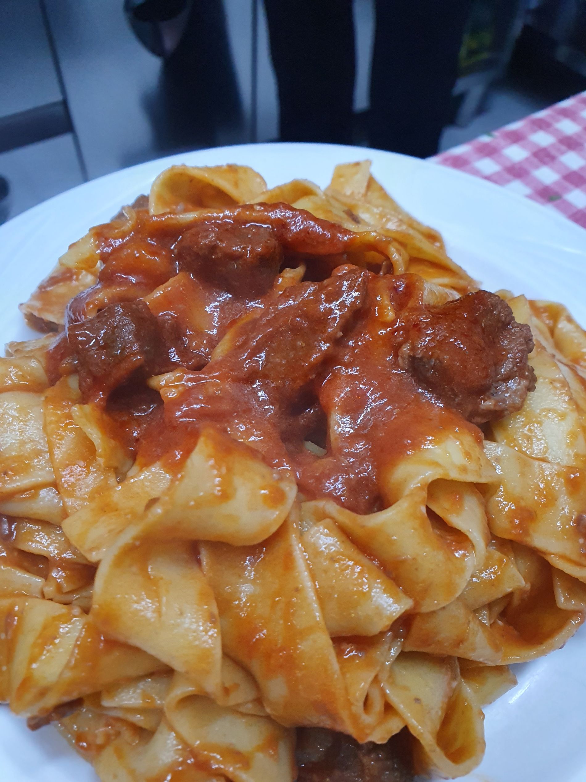 pasta al sugo con carne