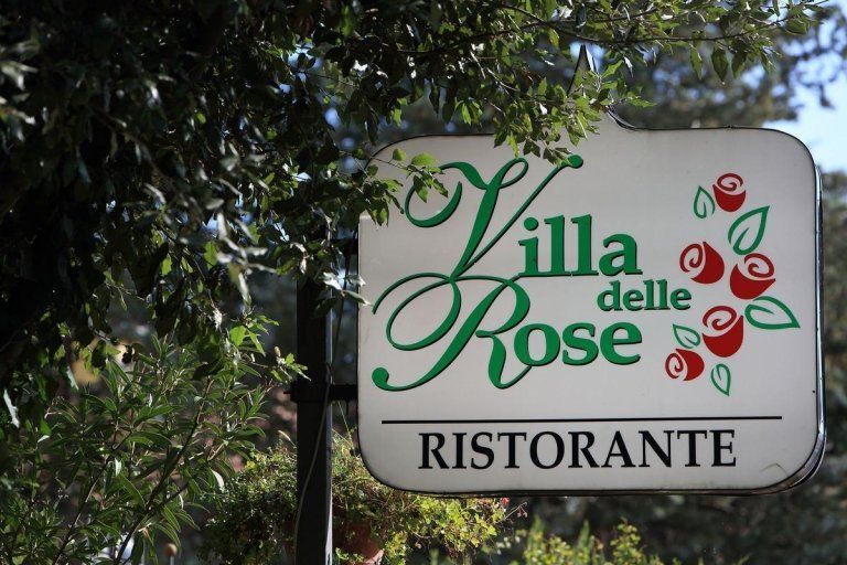 insegna di un ristorante