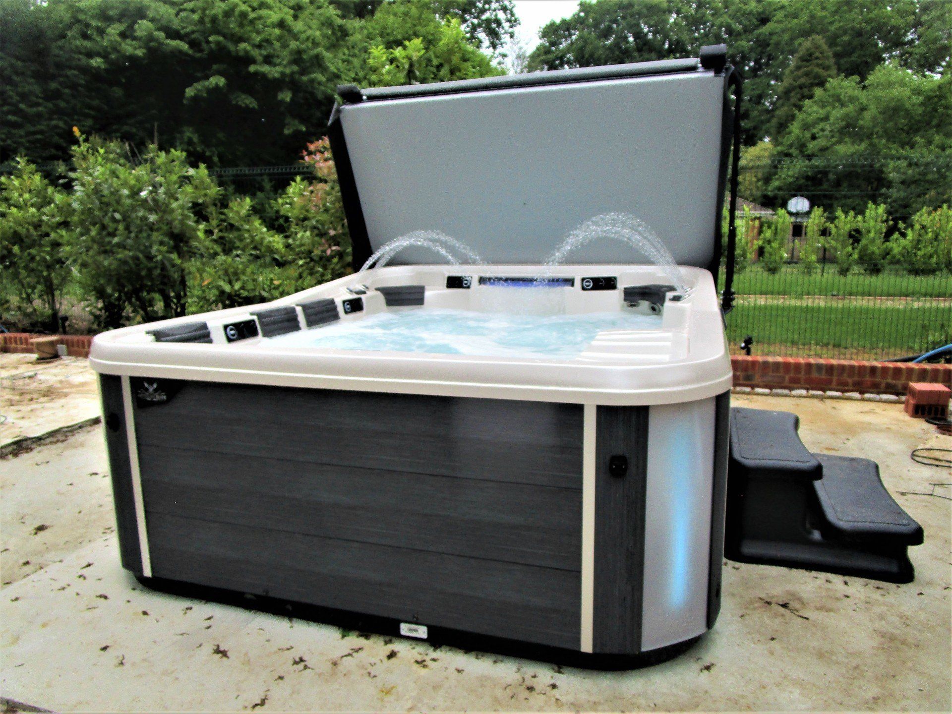 Artesian Elite Pelican Bay Hot tub haven Surrey