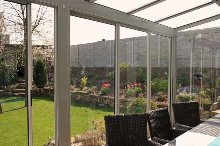 veranda con vetro stratificato