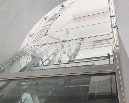 ascensore moderno
