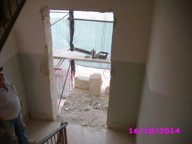 cantiere per installazione ascensore