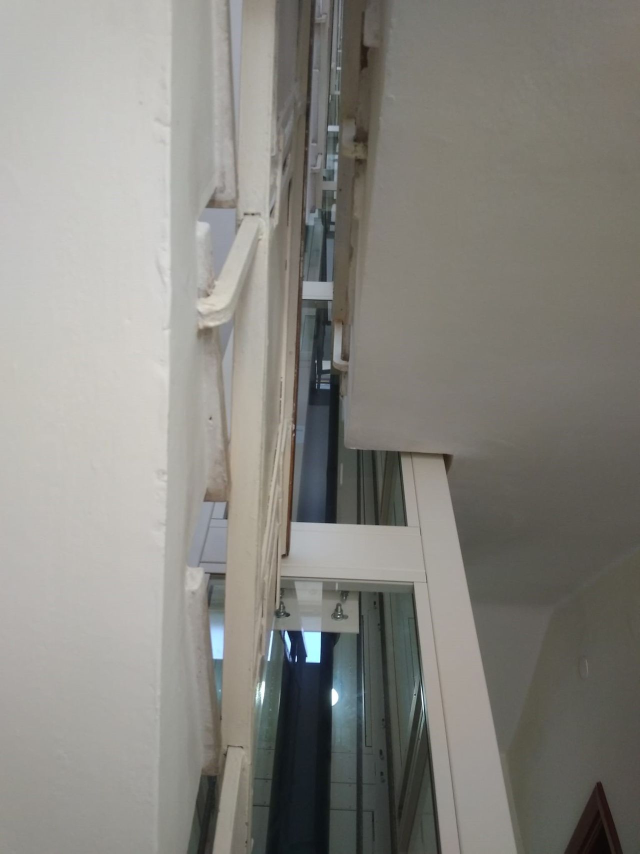 dettaglio di una piattaforma elevatrice