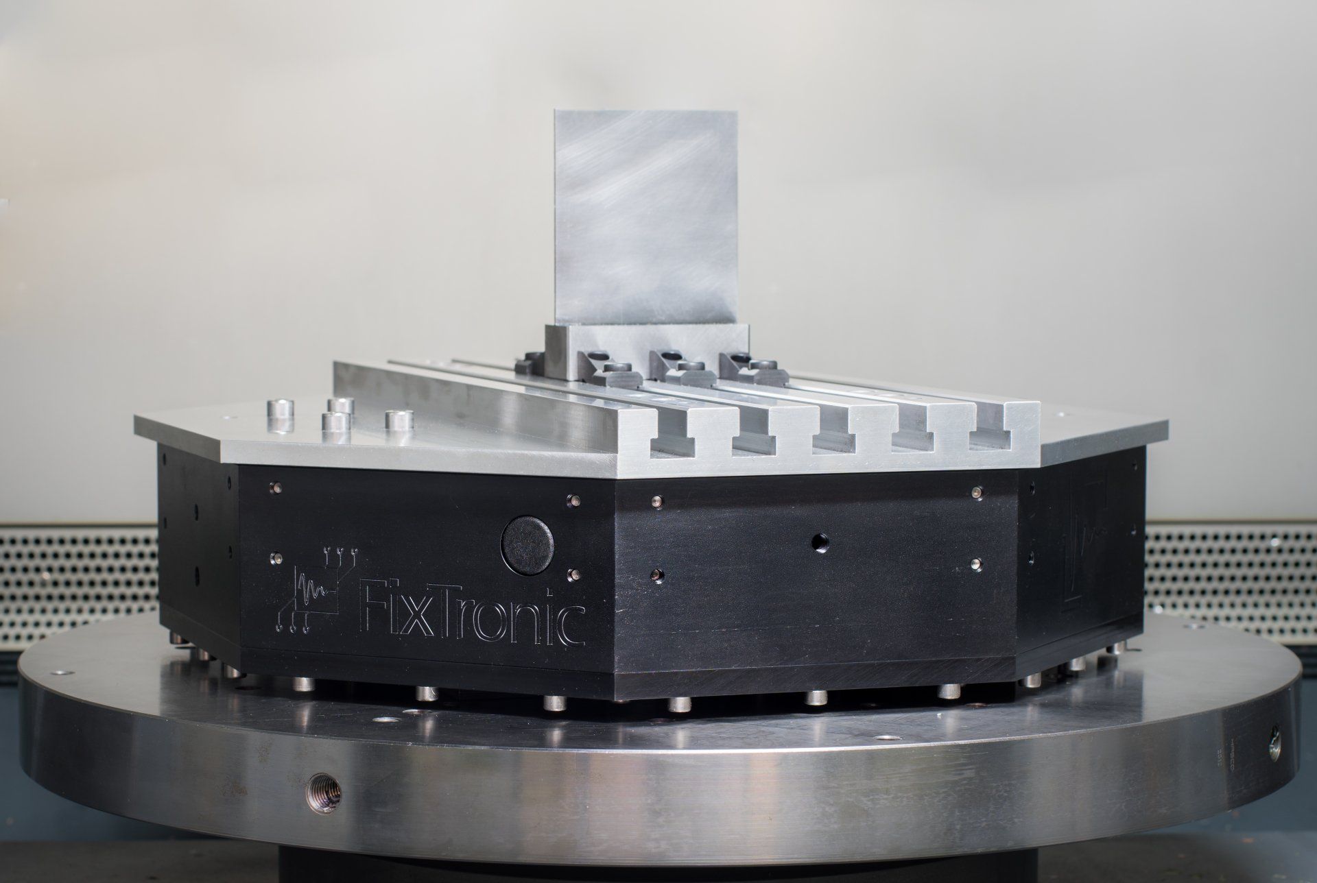 mechatronic clamping system