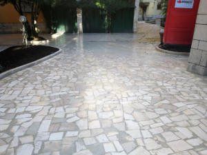 pavimenti in mosaico di pietra levigato