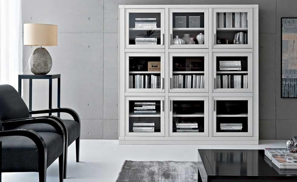 Libreria a tre ante per il soggiorno