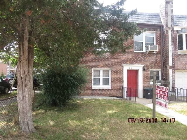 Red Door House Property — Real Estate Agent in Forest Hills, NY Red Door House Property — Real Estate Agent in Forest Hills, NY