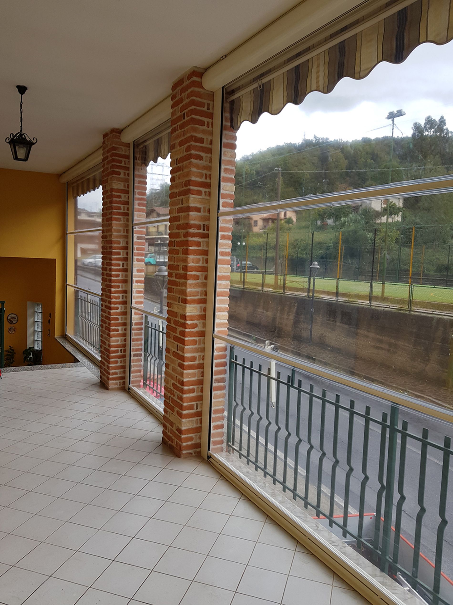 tenda laterale terrazzo