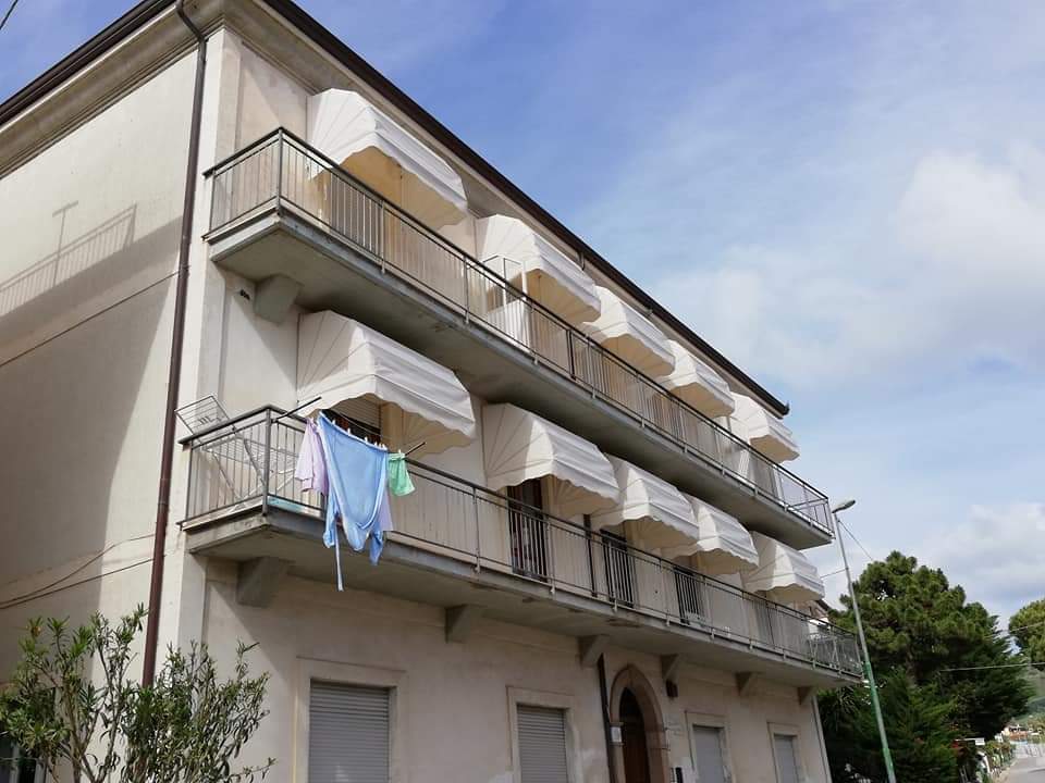 Tende da sole per condominio
