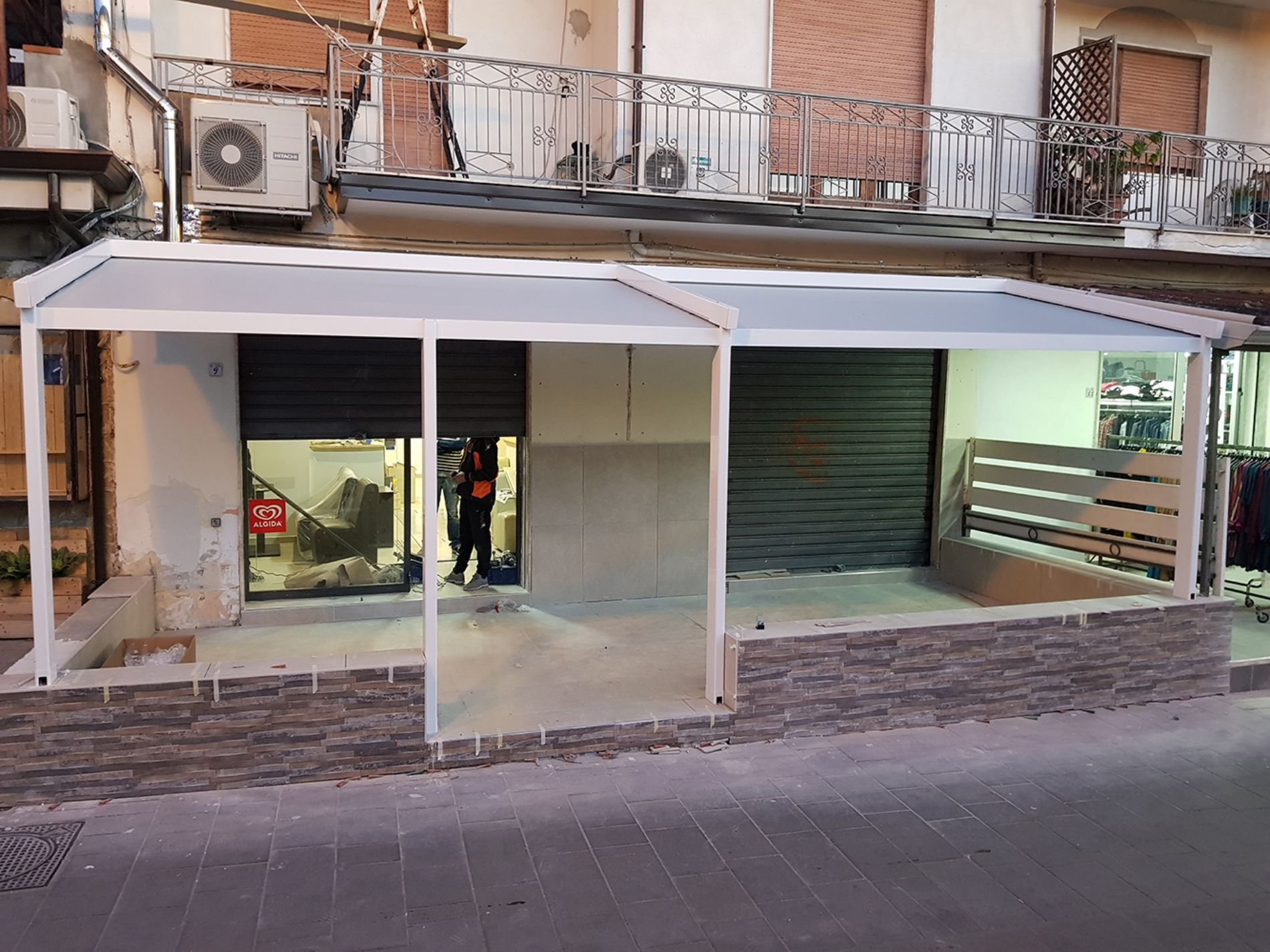 Gazebo locale commerciale