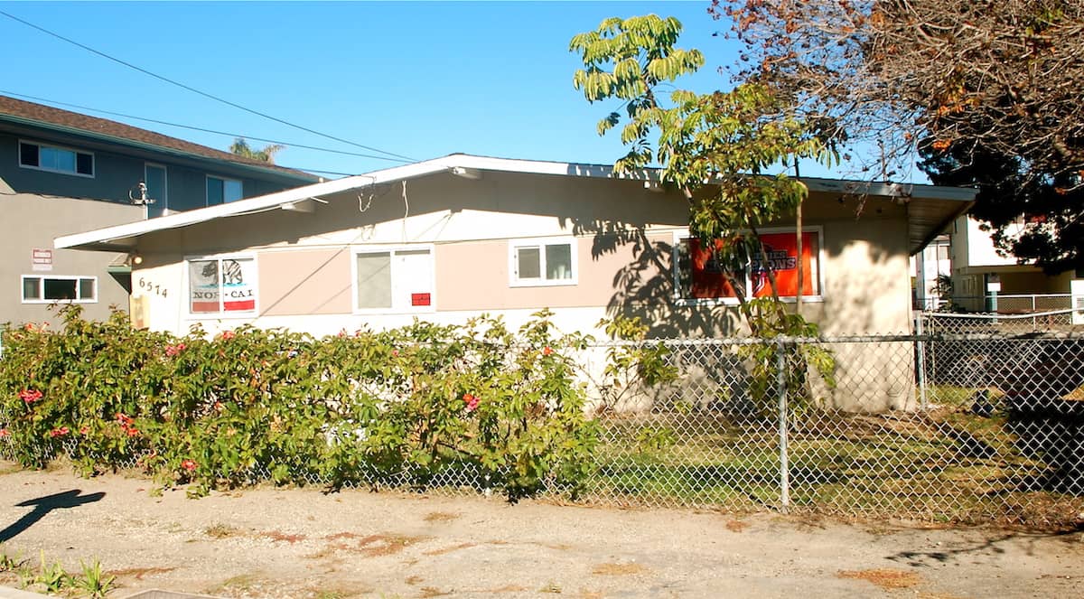 Duplex | 2 Bedroom & 1 Bath + Bonus Room