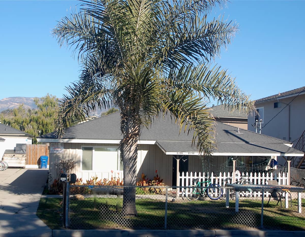 Duplex | 2 Bedroom & 1 Bath