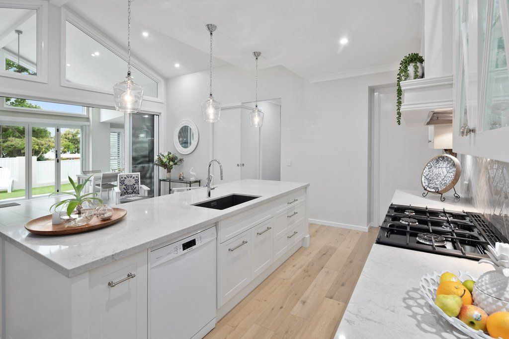 kitchen & pantry