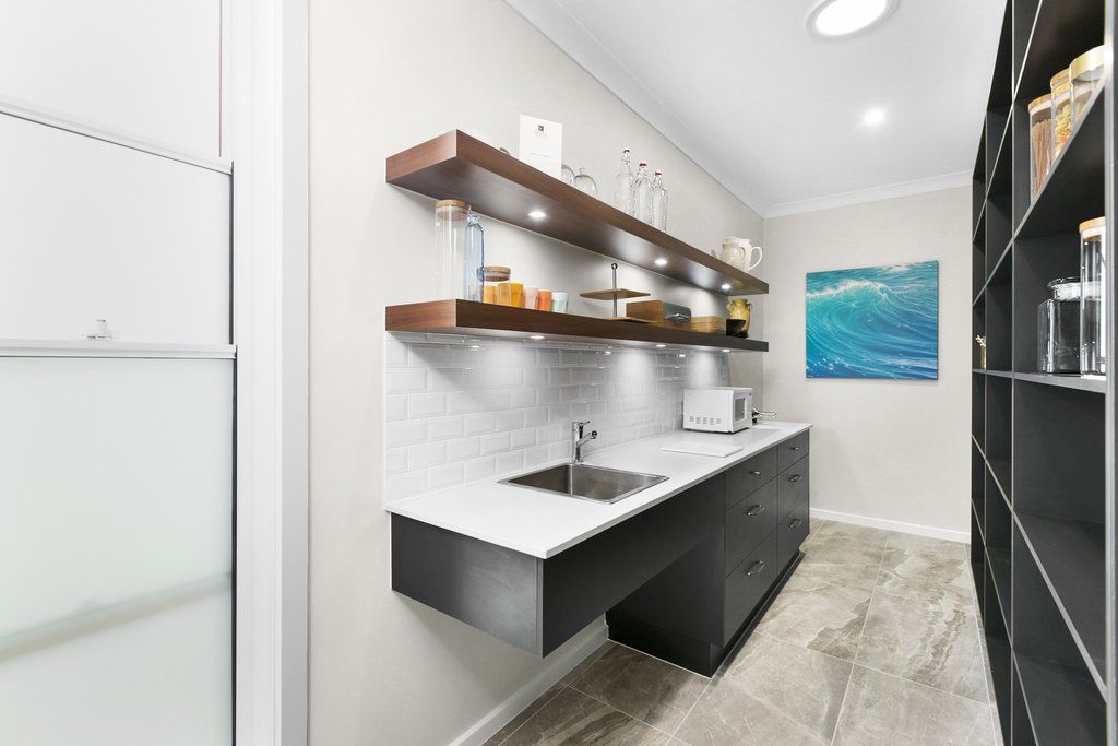 kitchen & pantry