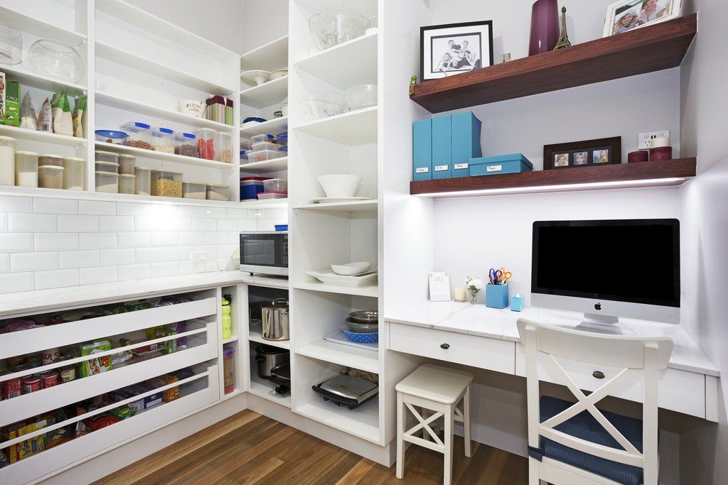 kitchen & pantry