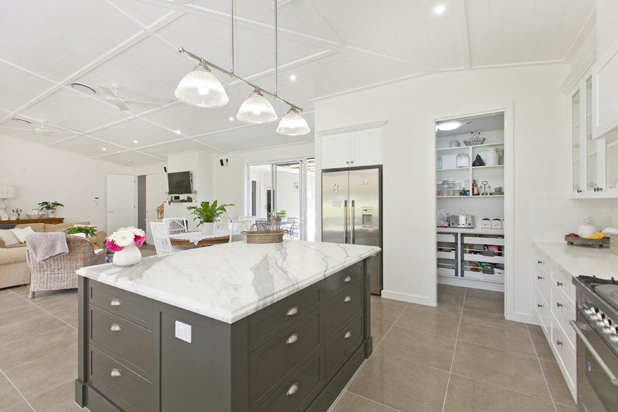 kitchen & pantry