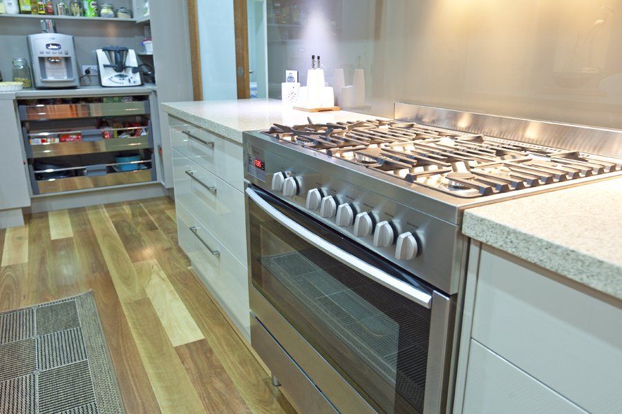 kitchen & pantry