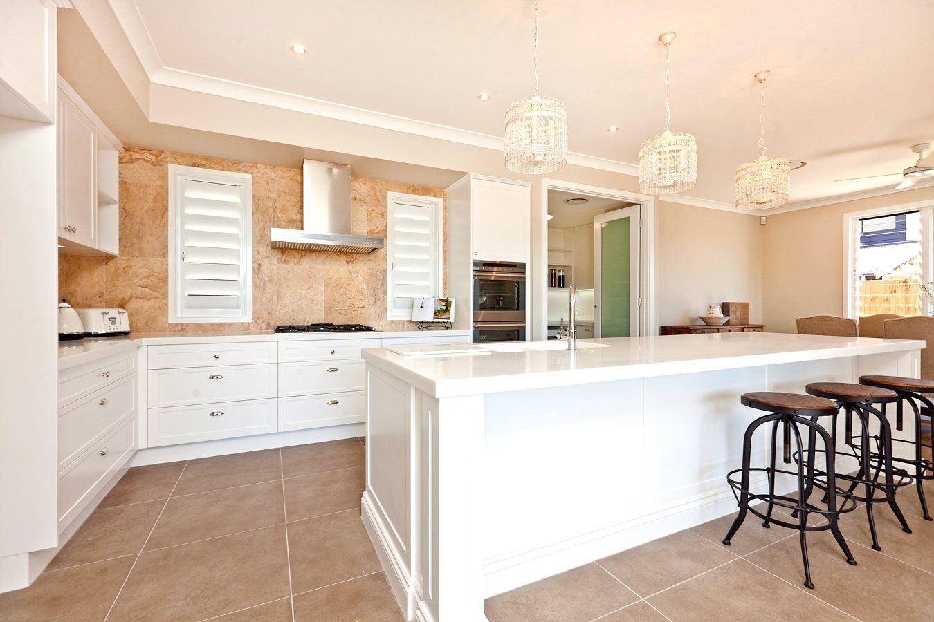 kitchen & pantry