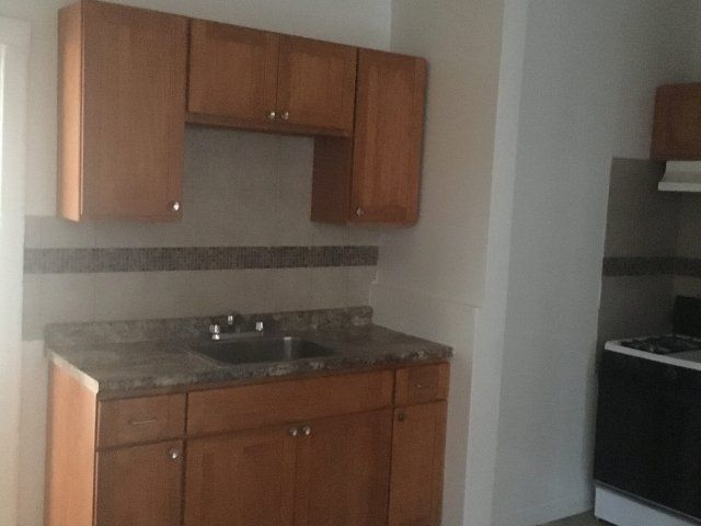 Kitchen sink