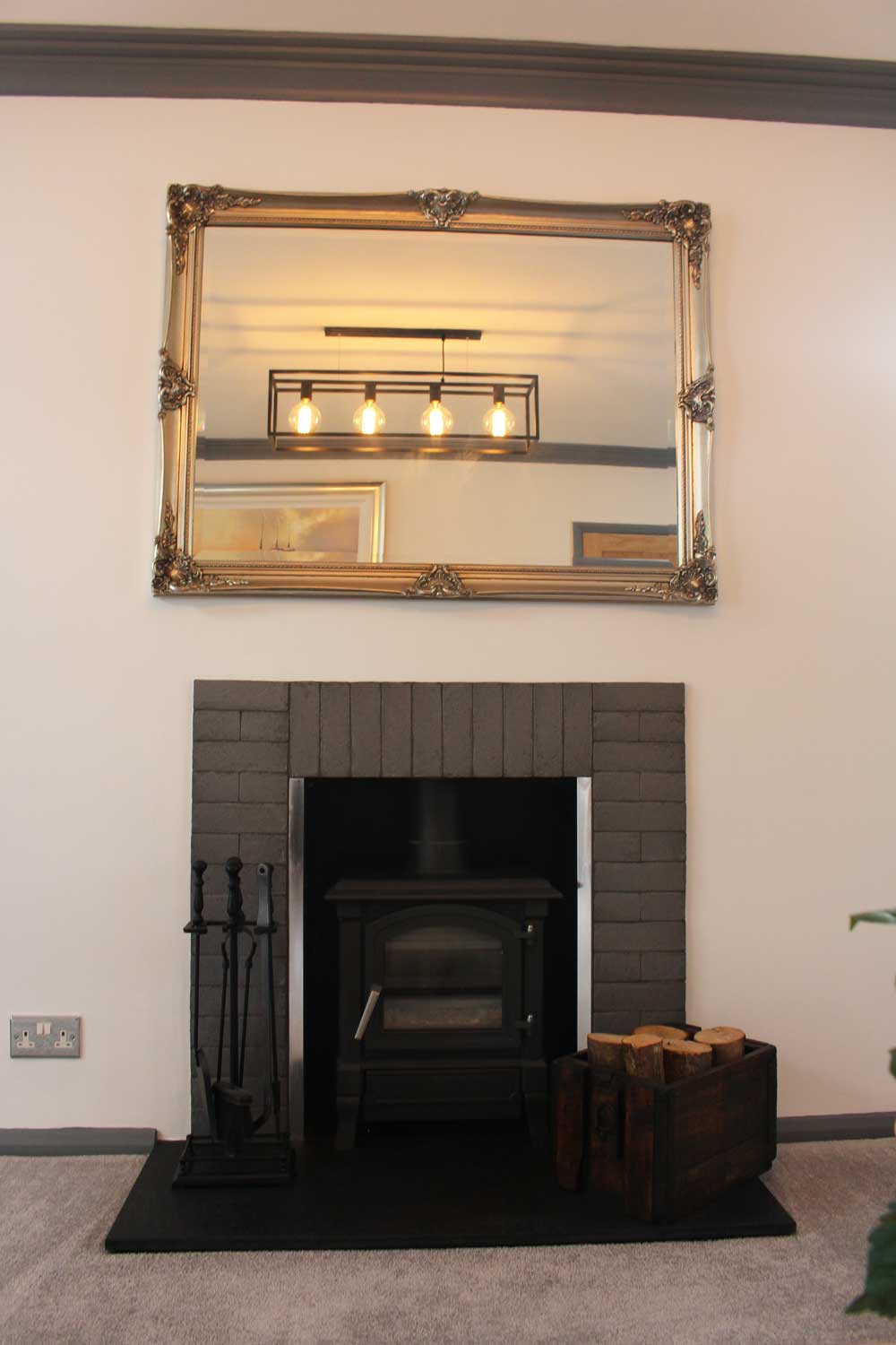 main picture of lounge Designs gallery